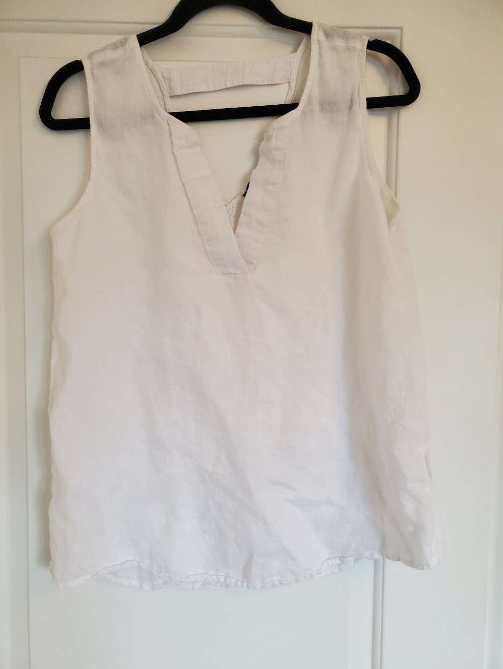Harve Benard White V-Neck 100% Linen Tank